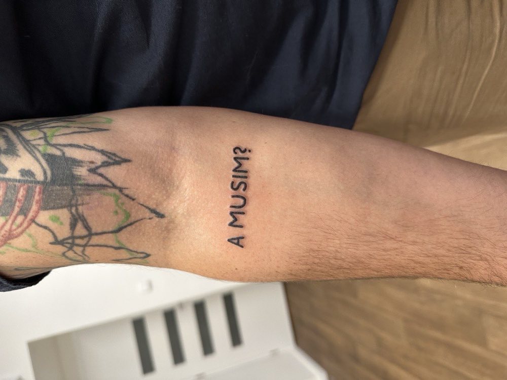 Tattoo — HIDN Tattoo Praha