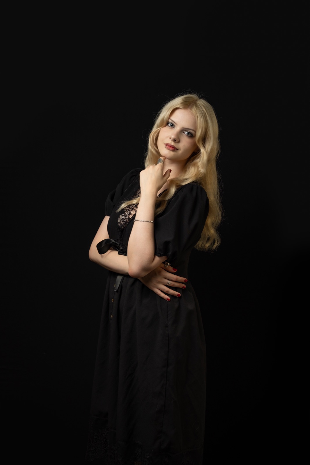 Marina — tatérka HIDN Tattoo